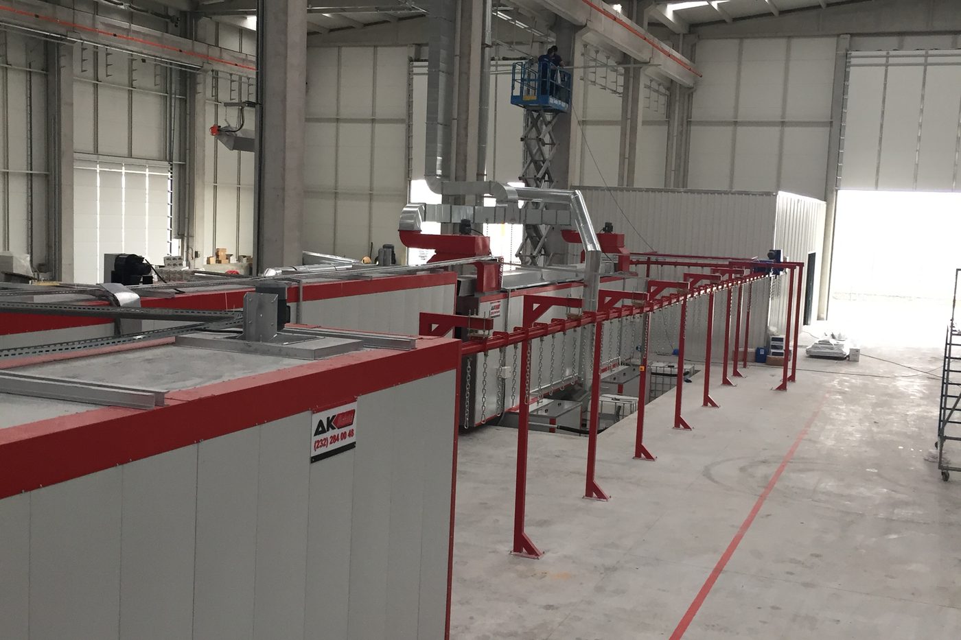 Spray washing tunnel