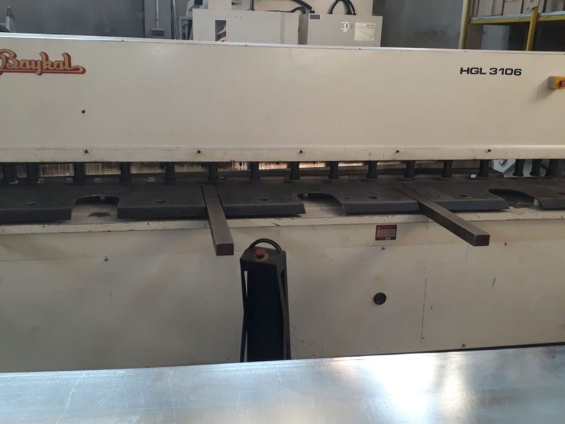 Guillotine shear